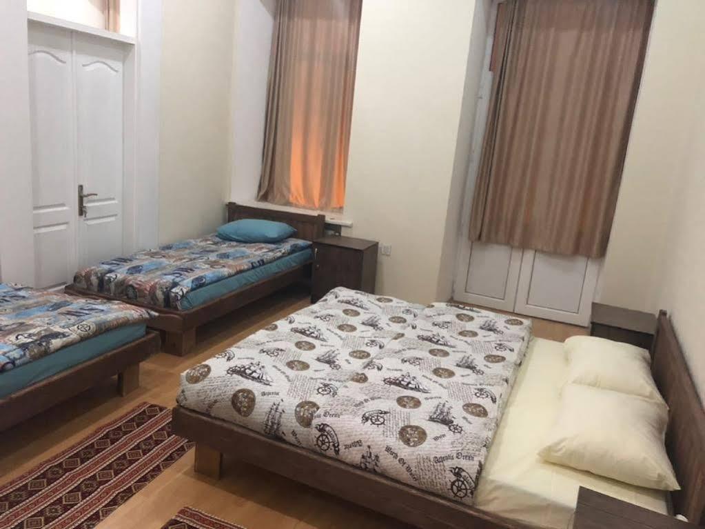 Capital Hostel Baku Eksteriør bilde